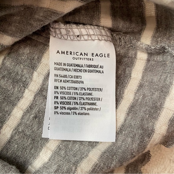 $5 or 3/$10 American Eagle Striped Long Sleeve Shirt Size Large - Picture 4 of 4